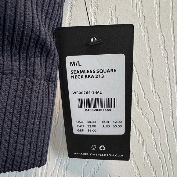 NWT: Peloton Black Athletic Sports Bra with Ribbed Texture - Picture 3 of 3